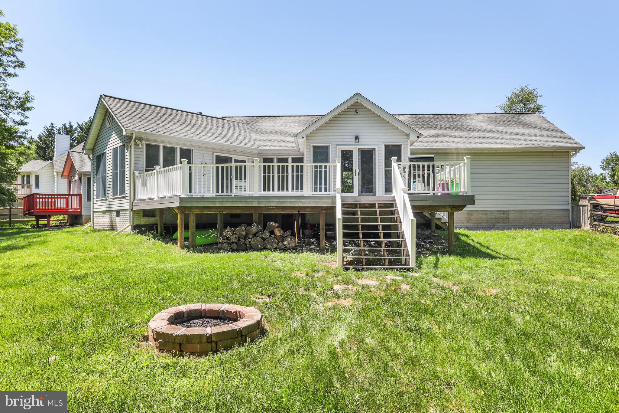 280 Fenway Dr