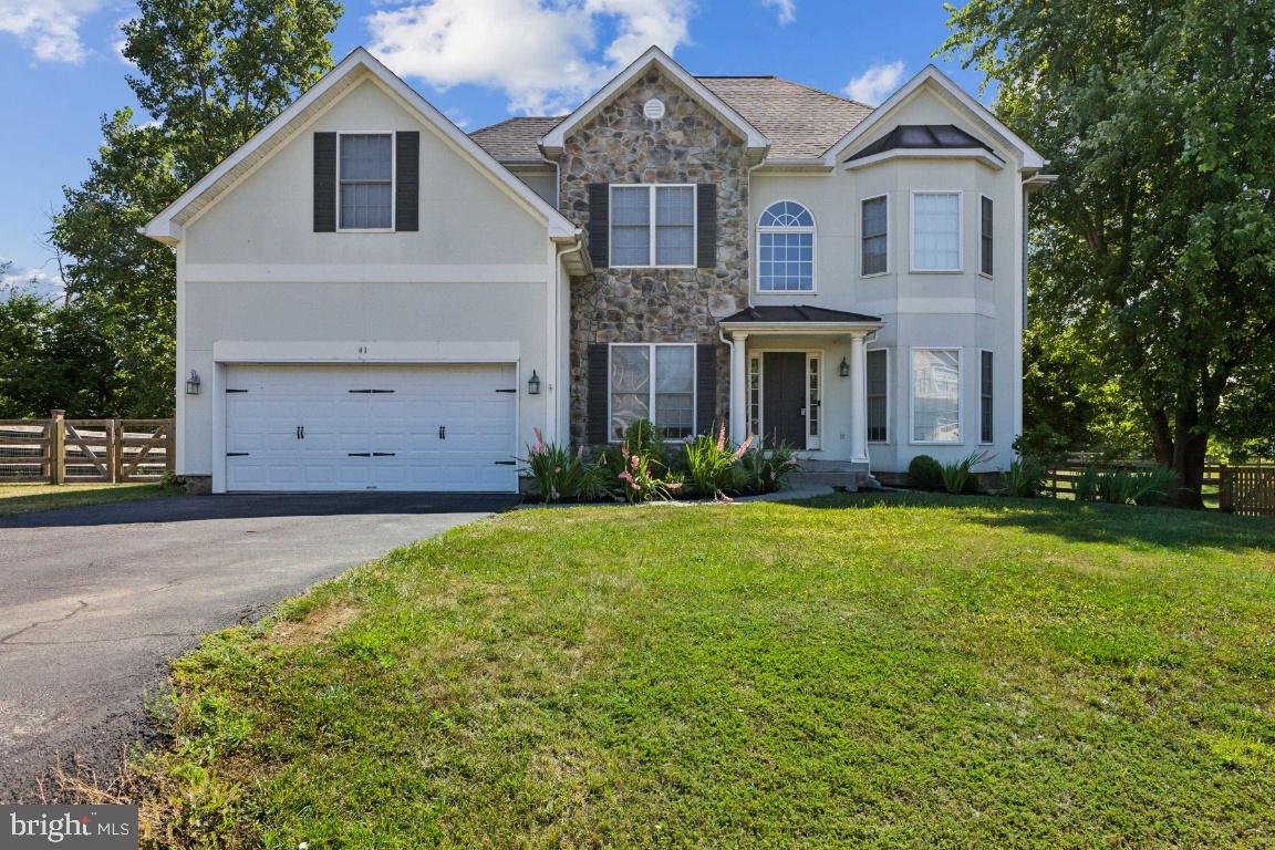 41 DORAL CT