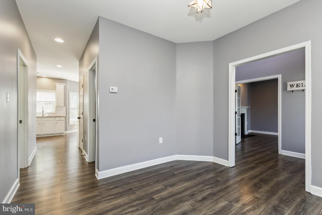 41 DORAL CT