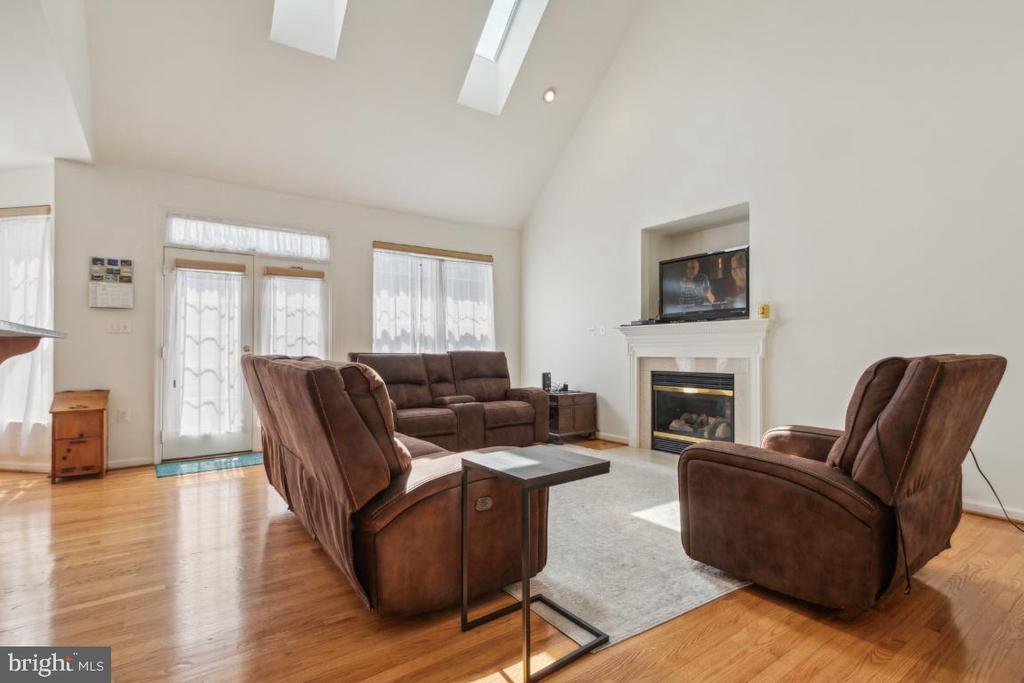 61 Calmes St