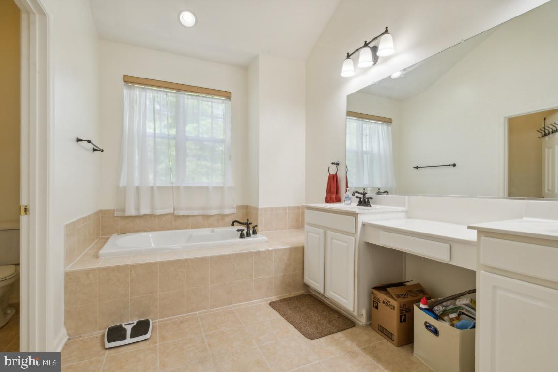 61 Calmes St