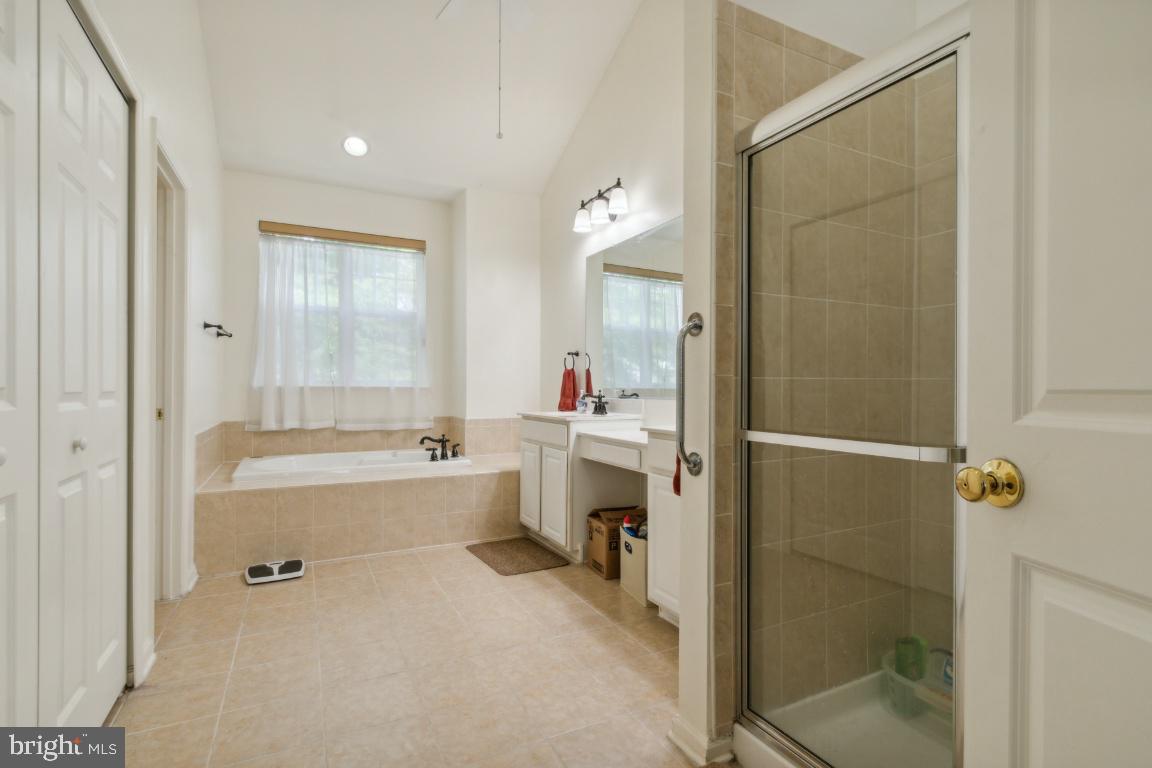 61 Calmes St