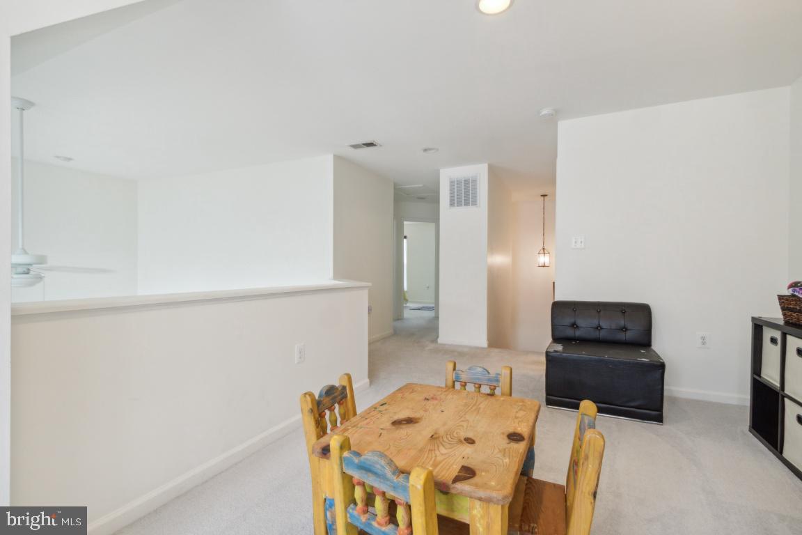 61 Calmes St