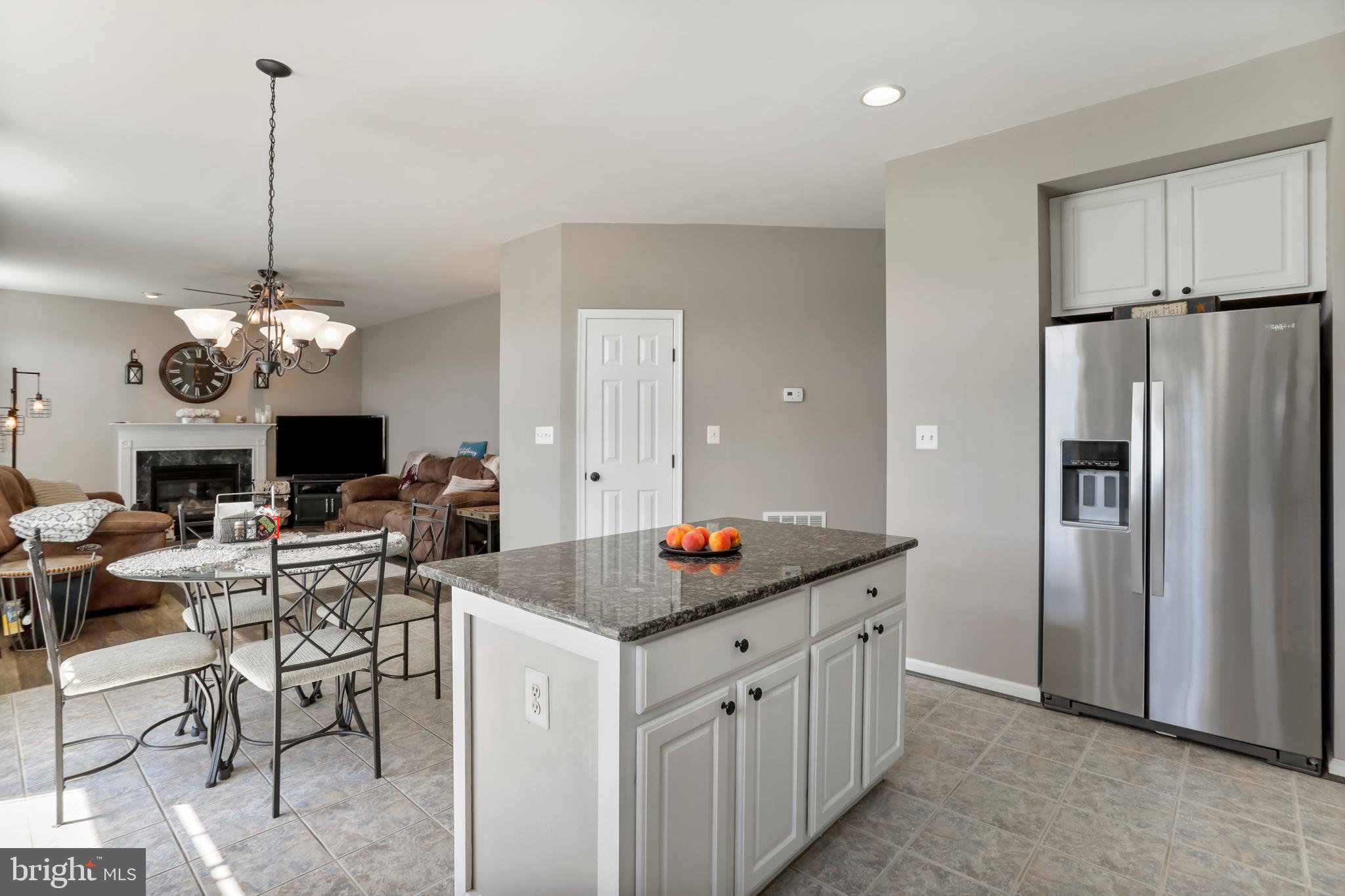 118 Carriage Dr