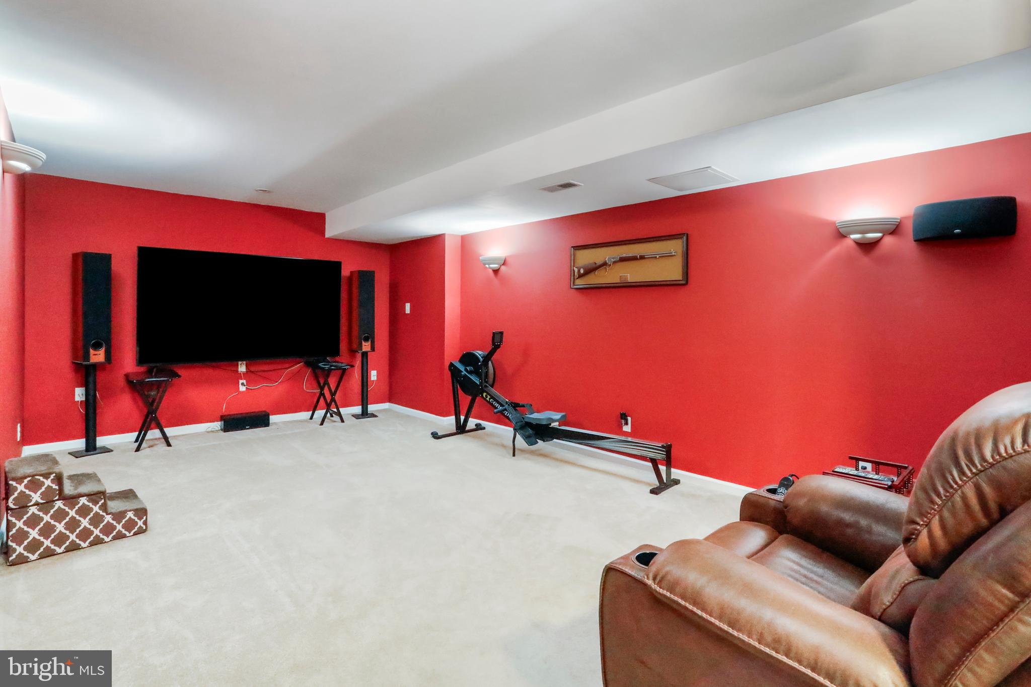 118 Carriage Dr