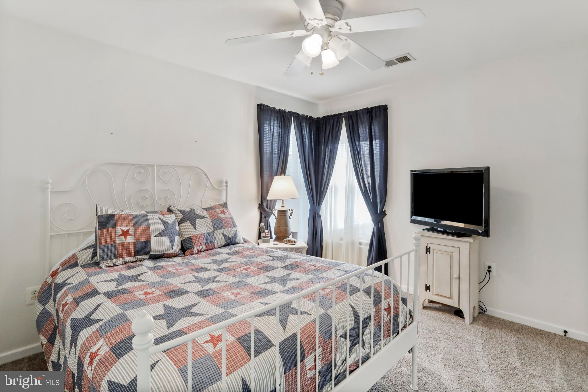 118 Carriage Dr