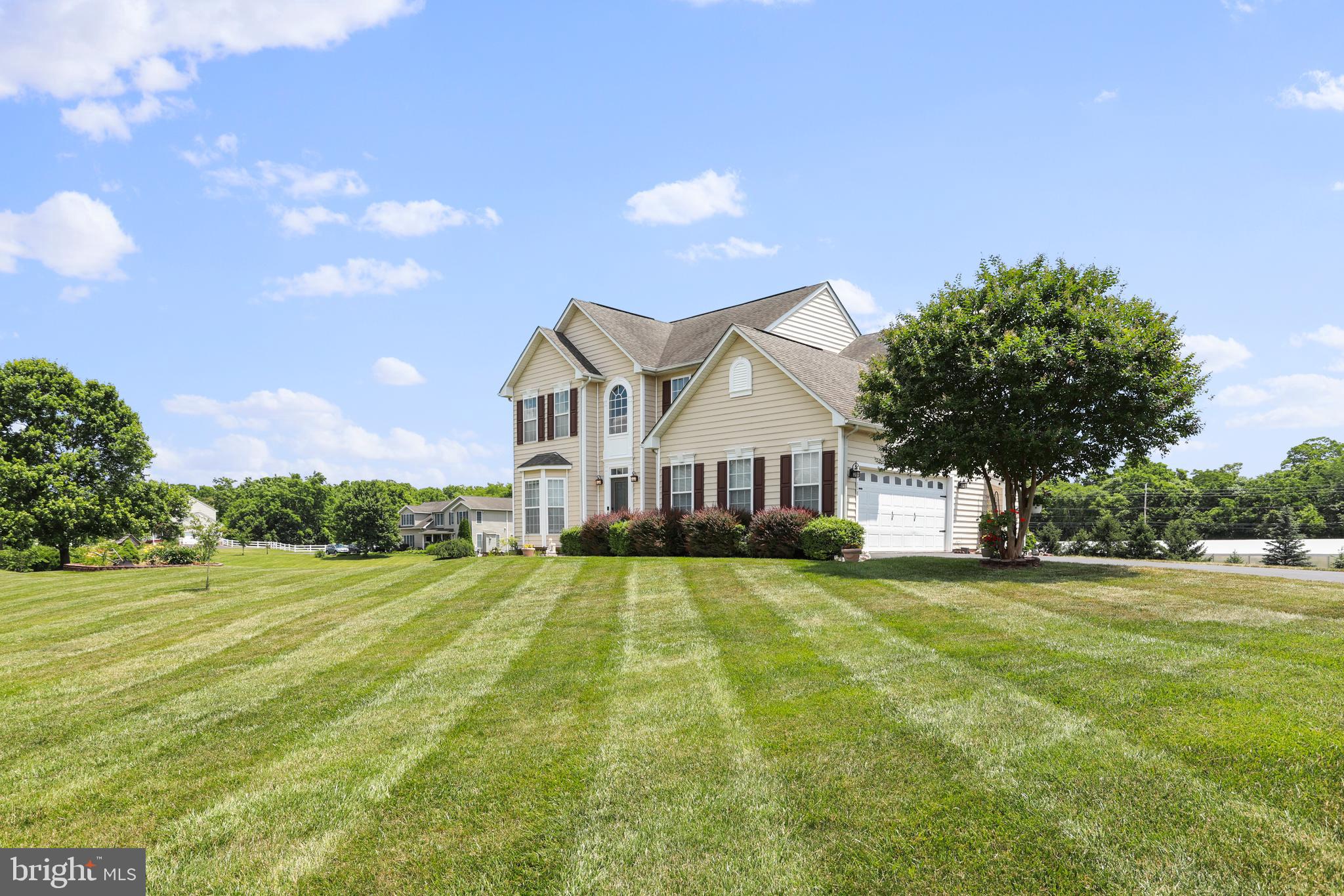 118 Carriage Dr