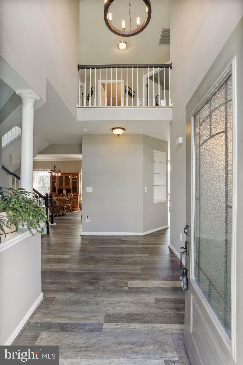 118 Carriage Dr