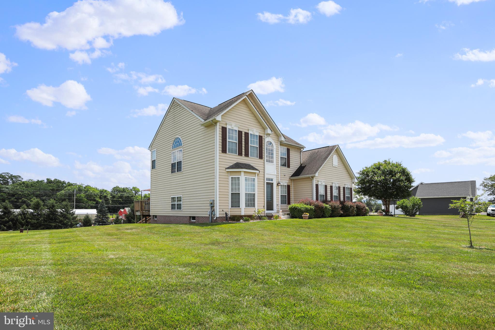 118 Carriage Dr