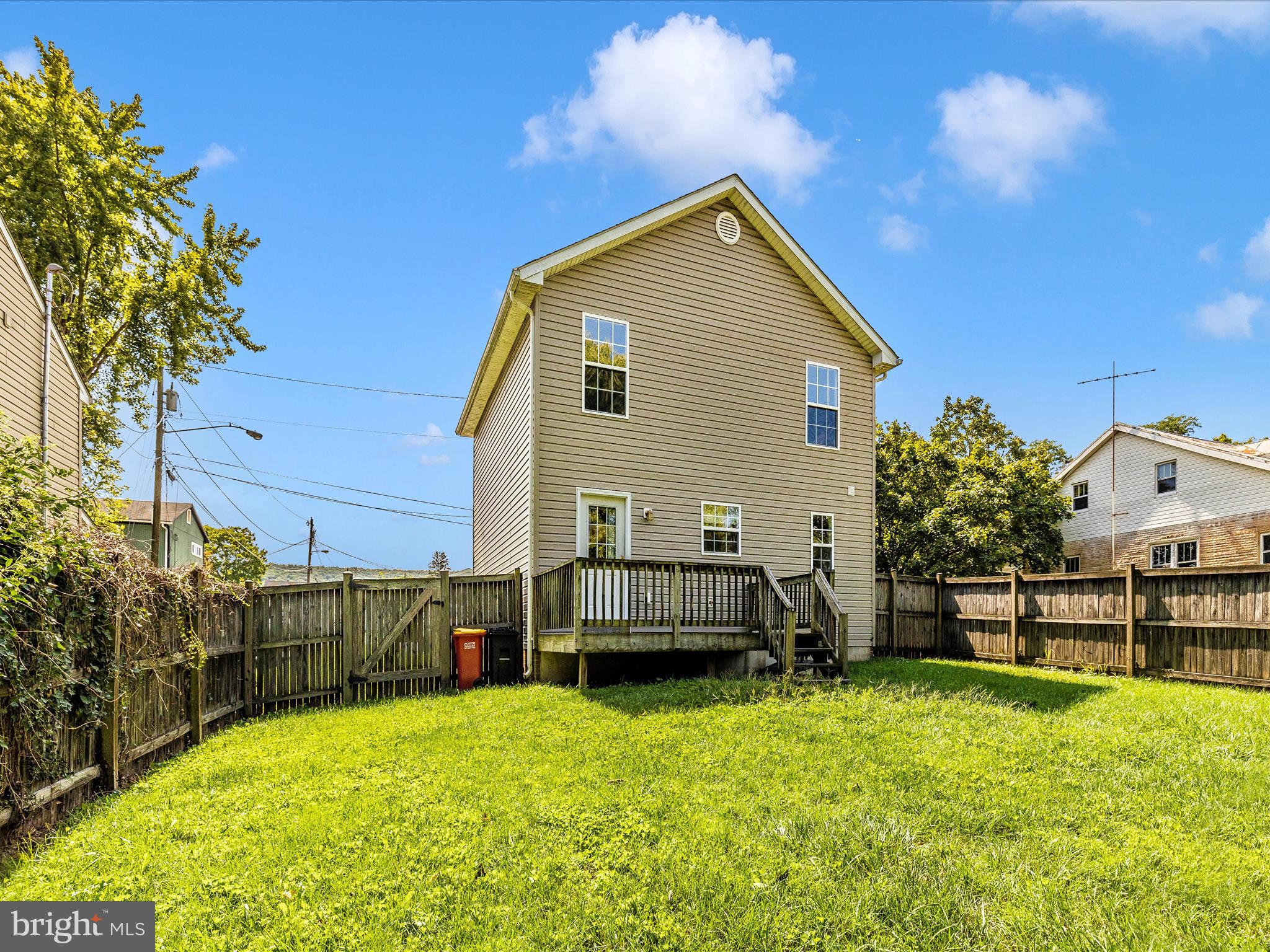 6 Stevenson St