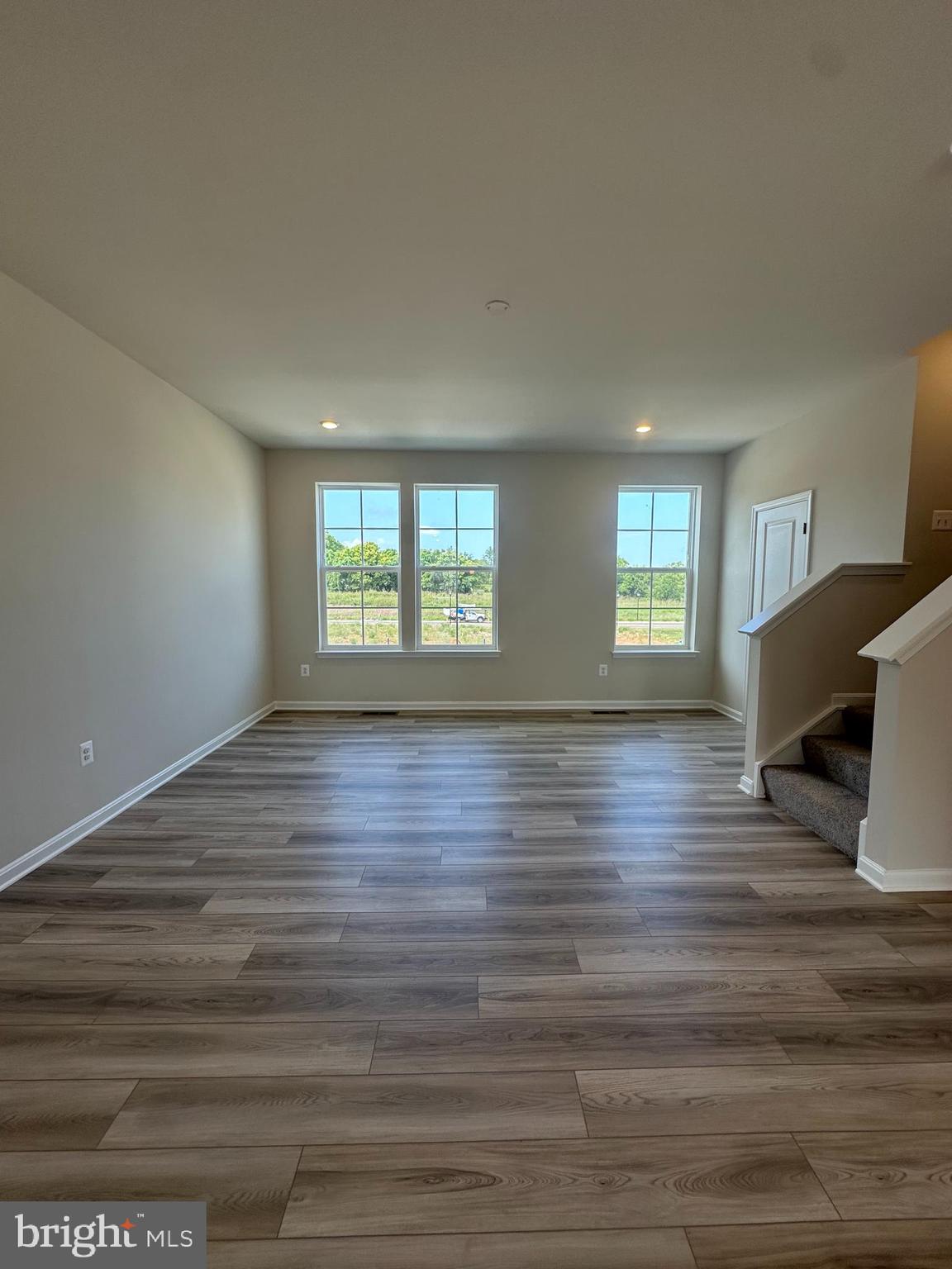 68 WINTERPLACE DR.