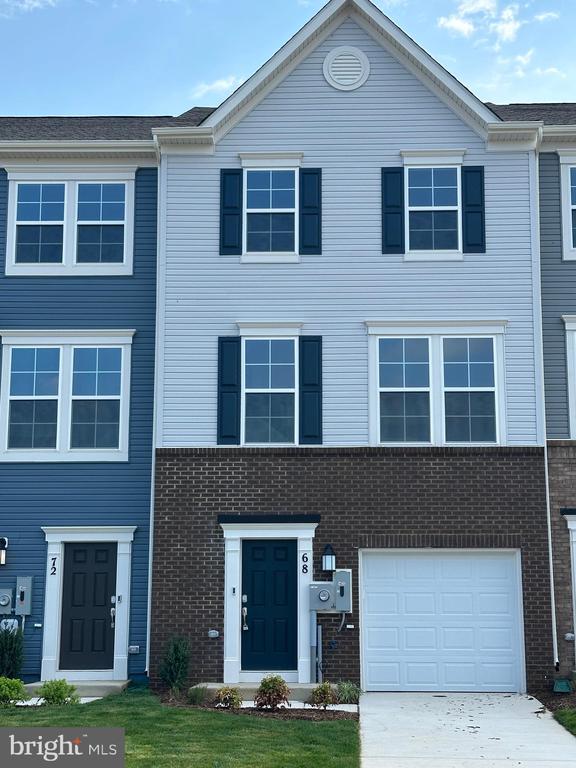 68 WINTERPLACE DR.
