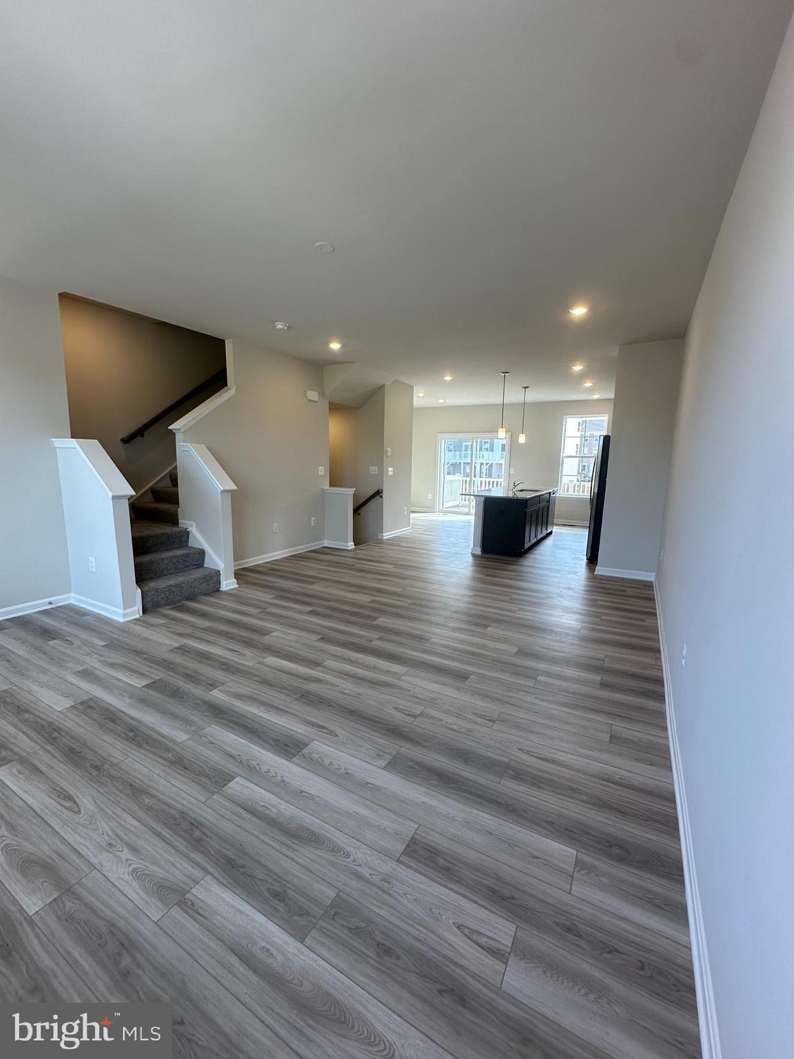 68 WINTERPLACE DR.