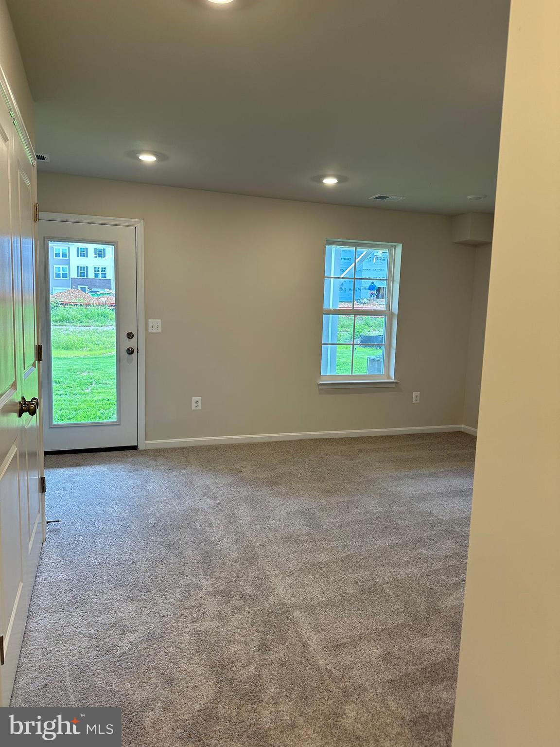 68 WINTERPLACE DR.