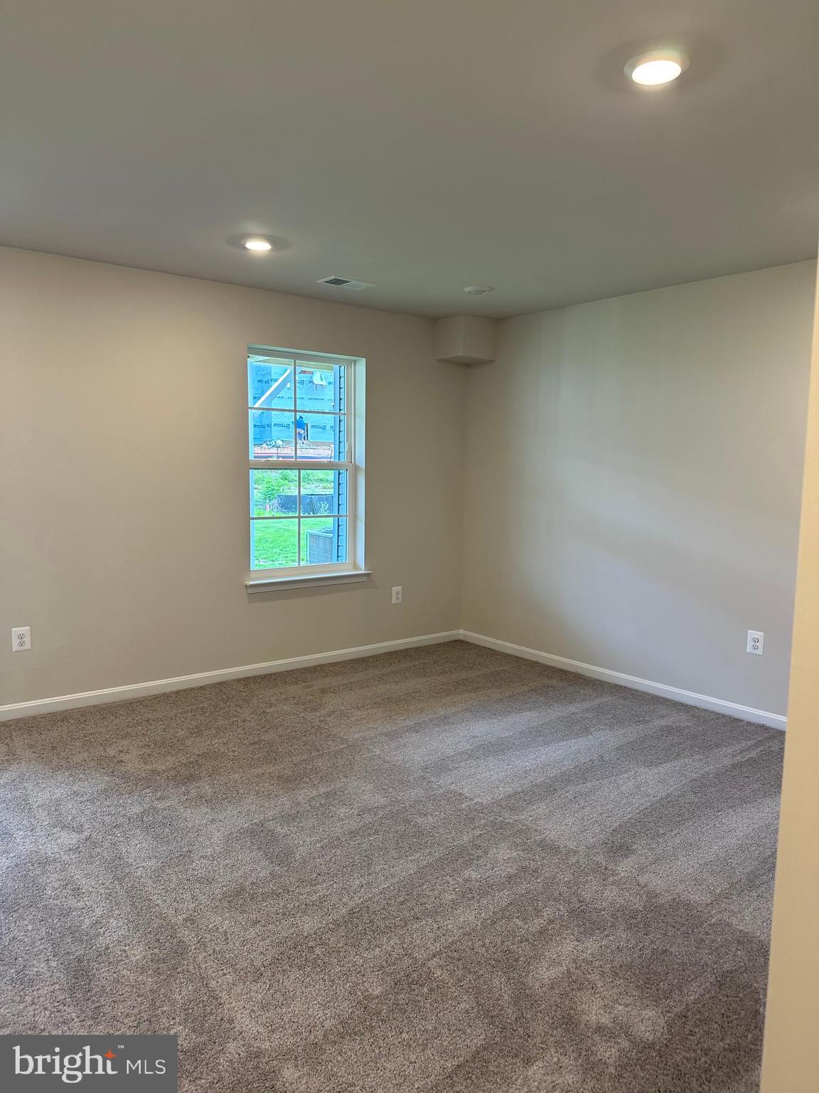 68 WINTERPLACE DR.