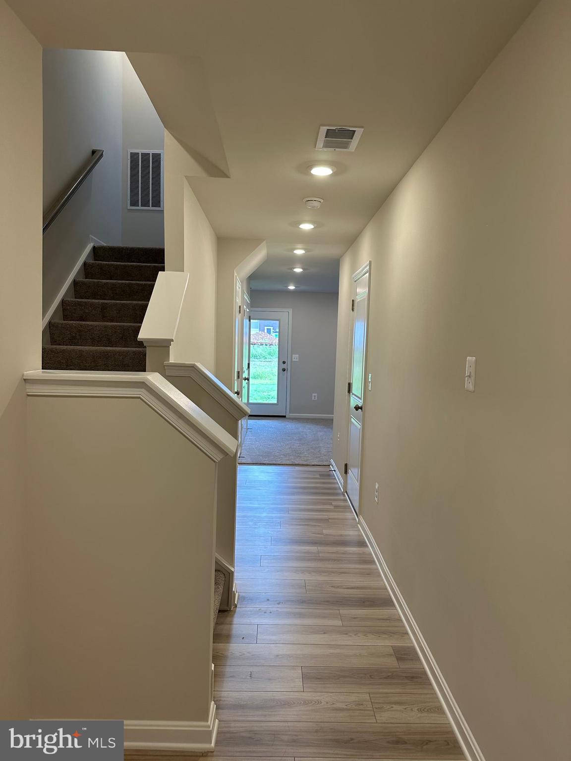 68 WINTERPLACE DR.