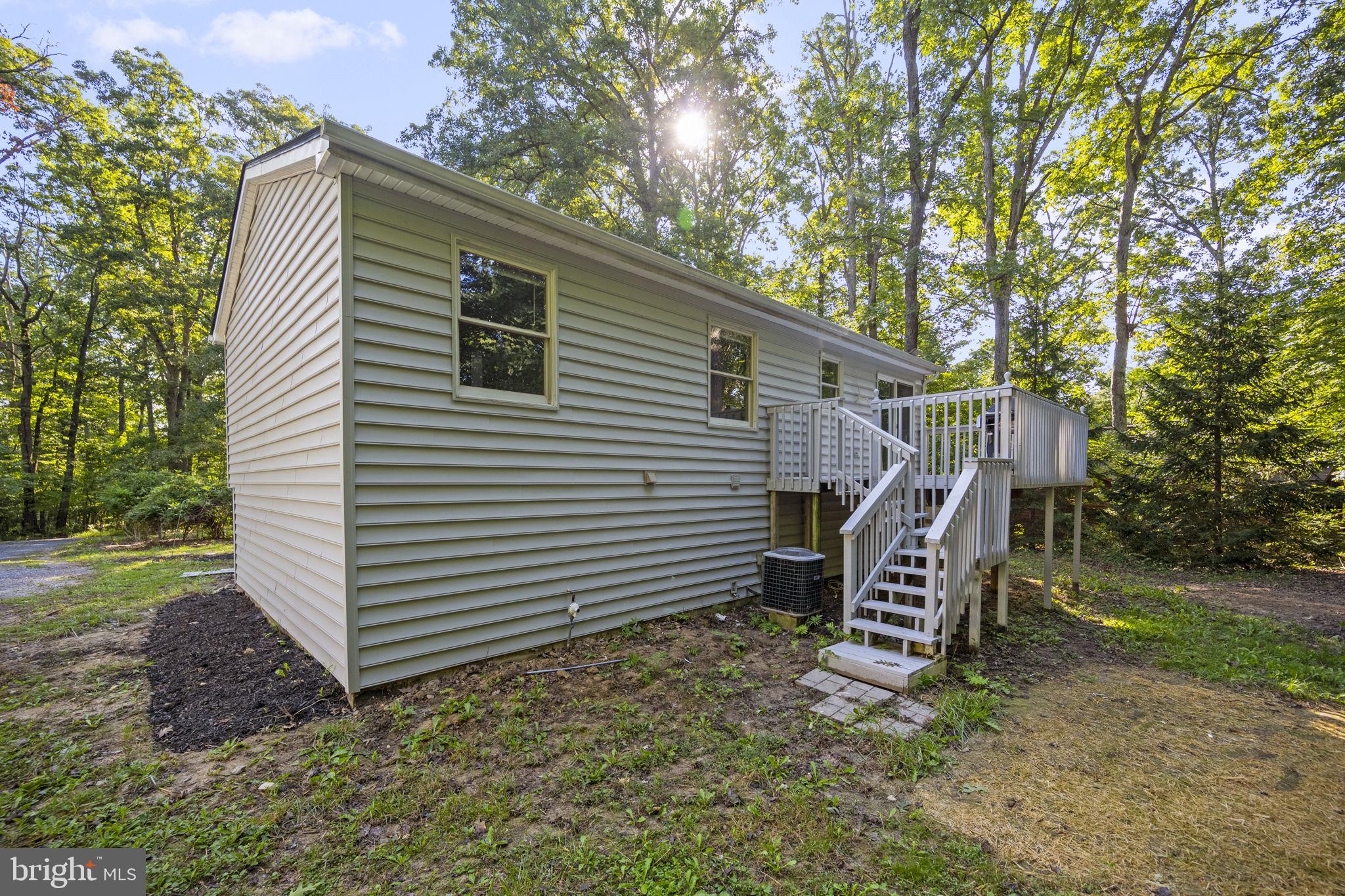 1009 Wild Rose Ln
