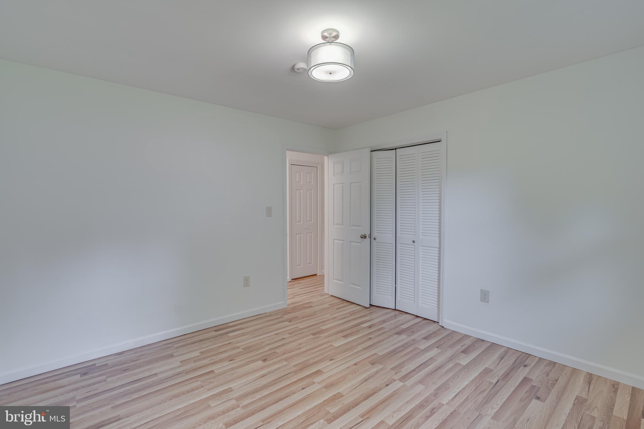 51 Mockingbird Ln