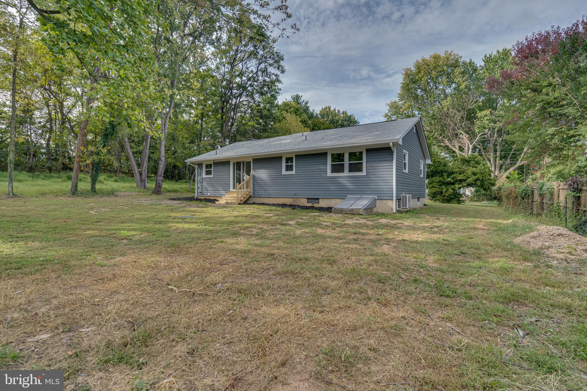 51 Mockingbird Ln