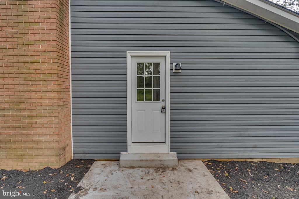 51 Mockingbird Ln