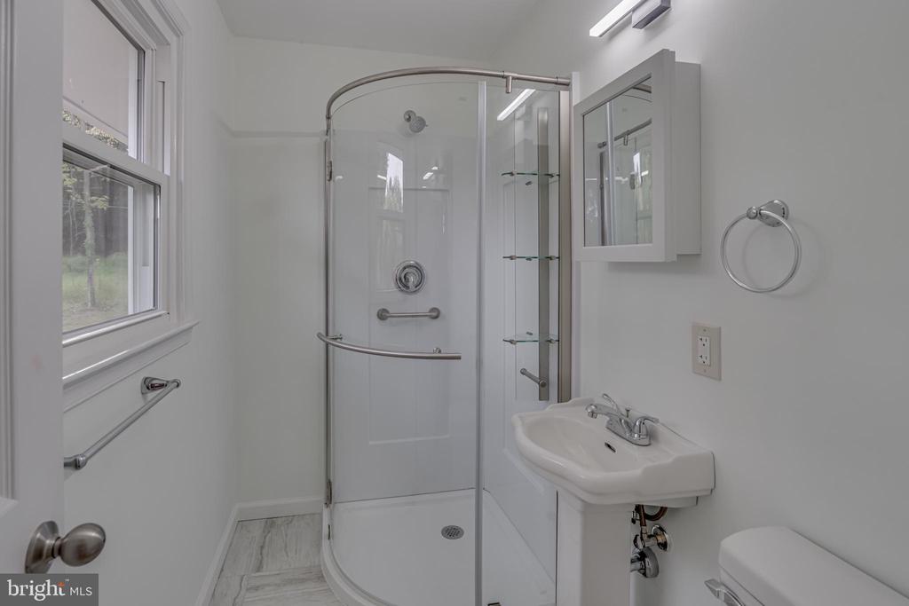51 Mockingbird Ln