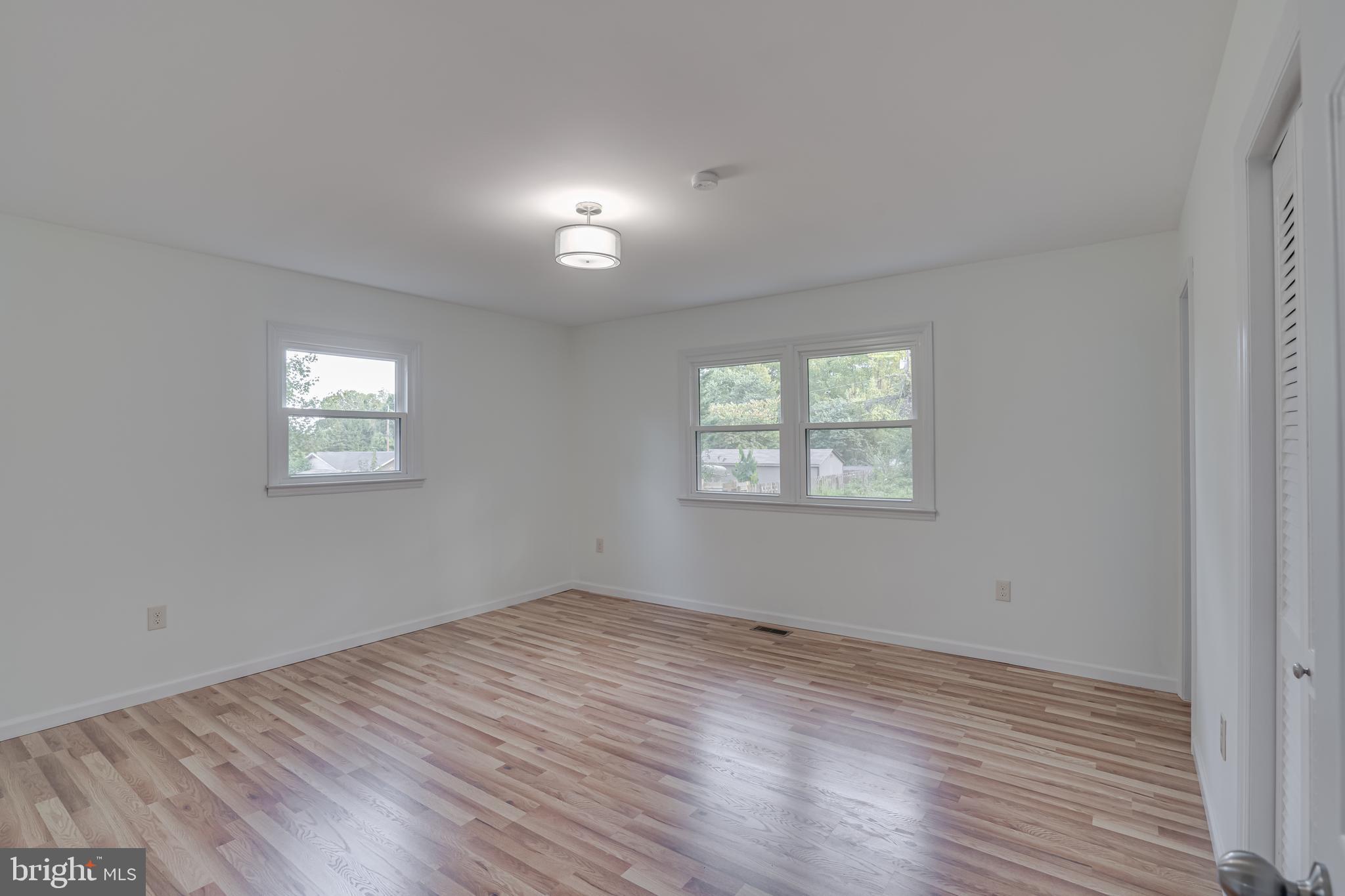 51 Mockingbird Ln