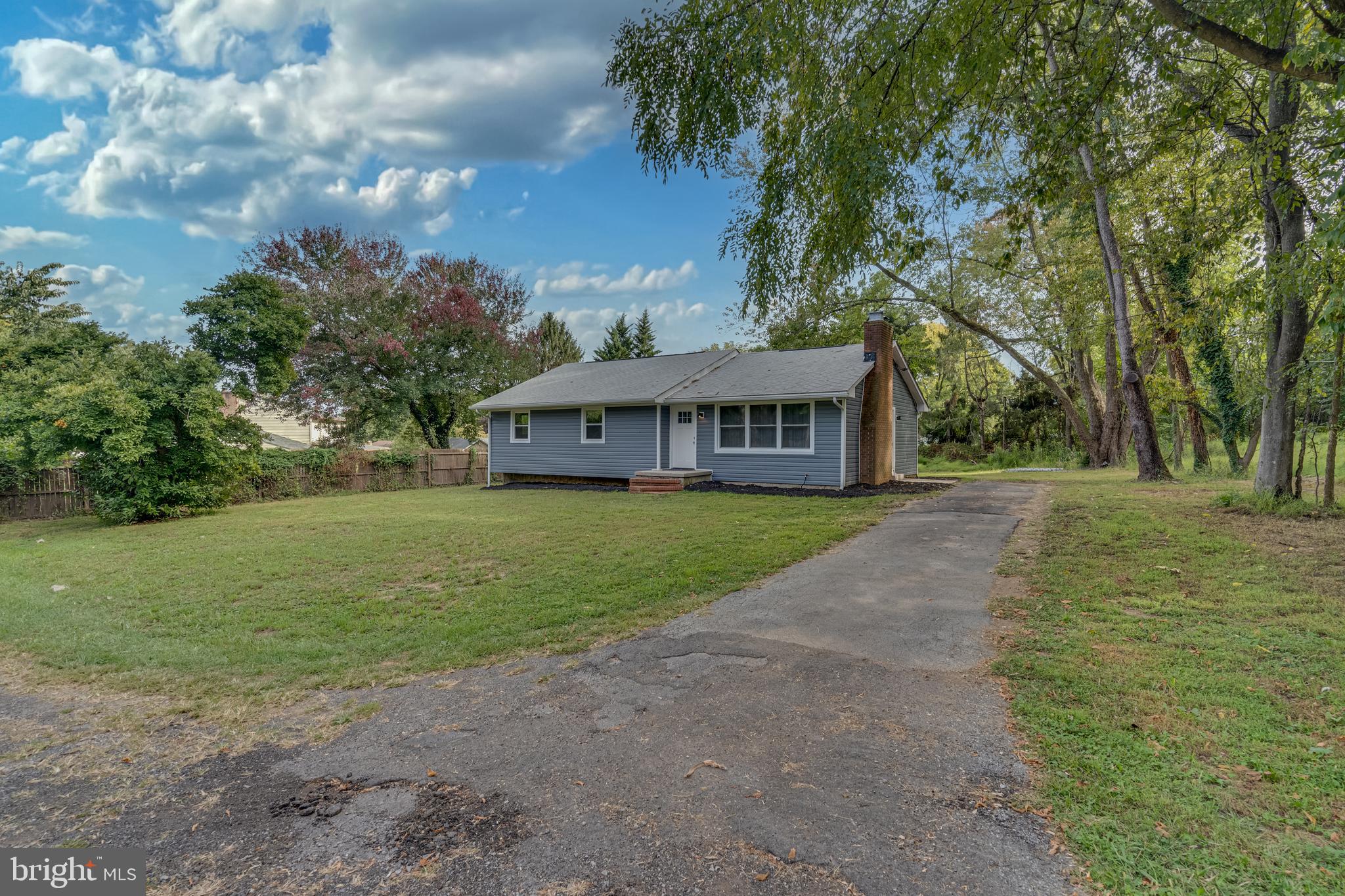 51 Mockingbird Ln
