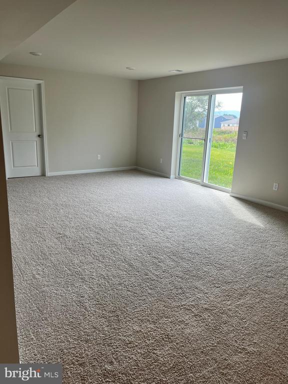 286 CENTERGATE DR