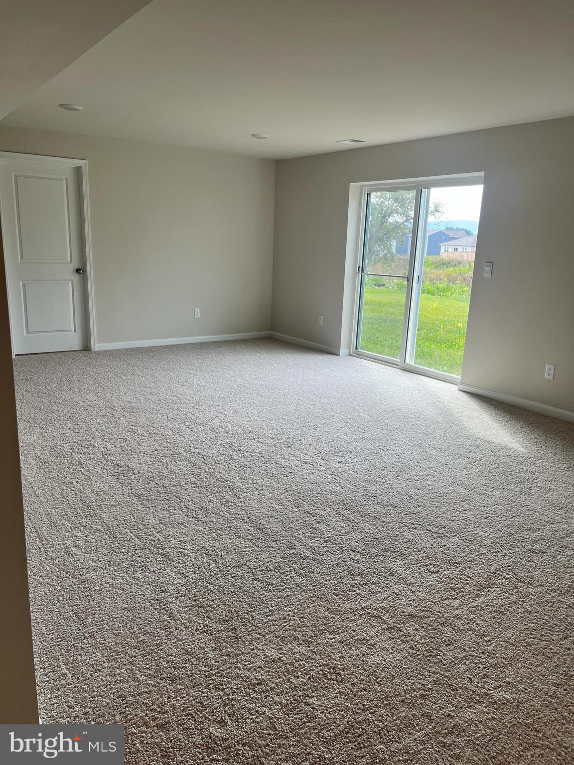 286 CENTERGATE DR