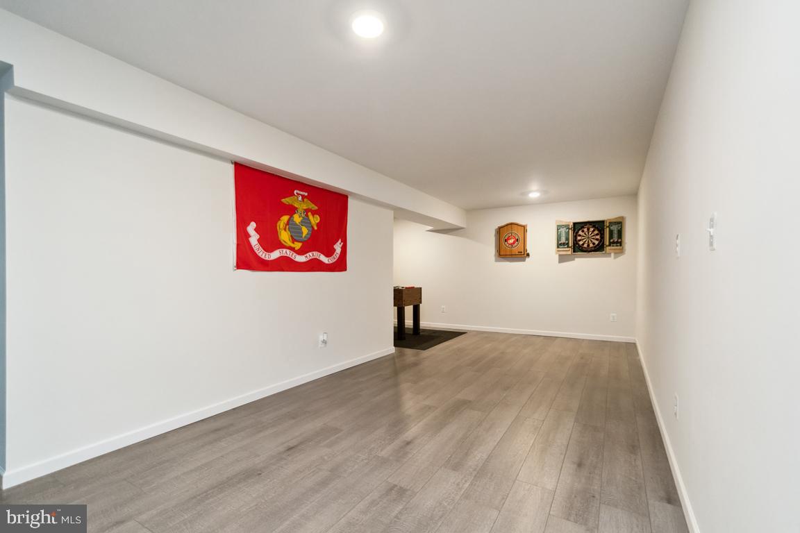 32 CHALICE FLOWER CT