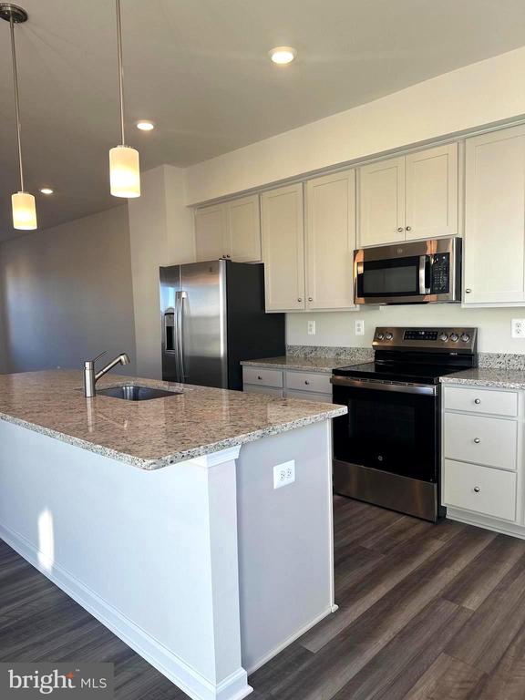 57 BROOKFIELD MEWS