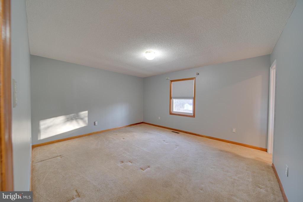 641 Duncan Field Ln