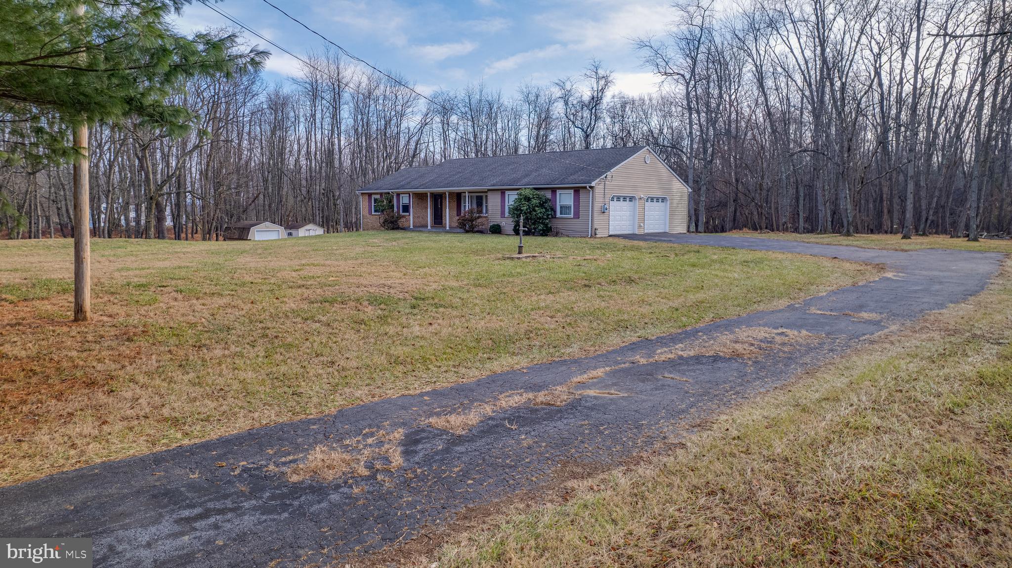 641 Duncan Field Ln