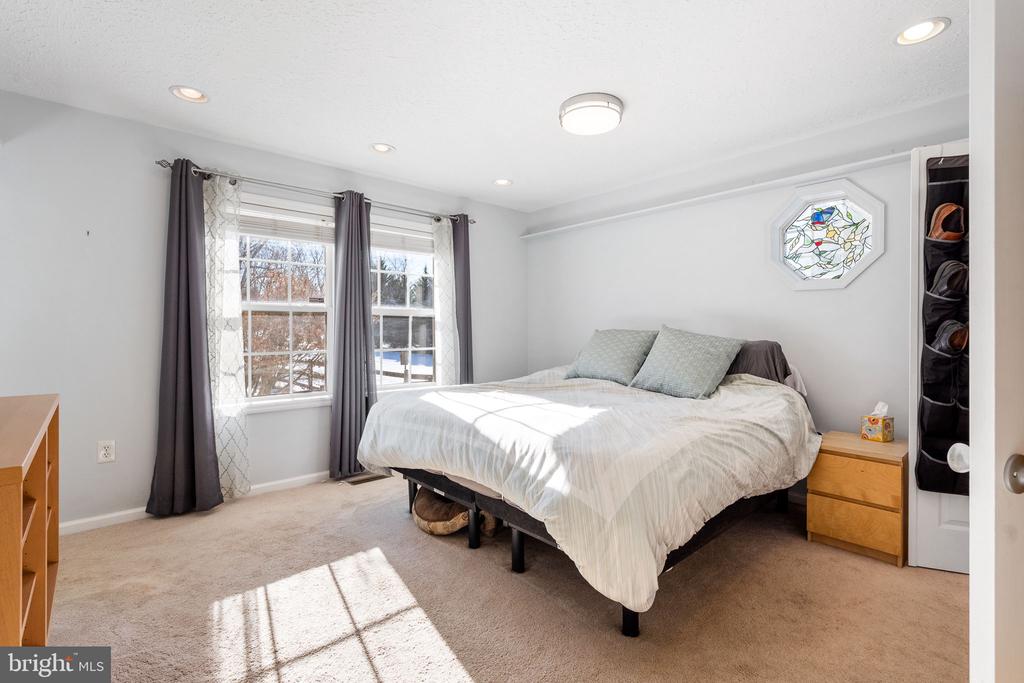 432 Nansfield Dr