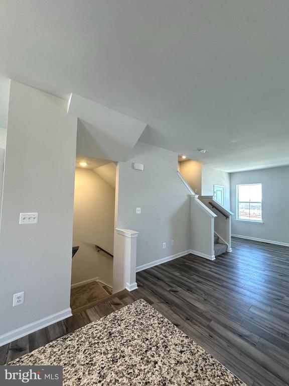 1328 CEDAR VALLEY RD