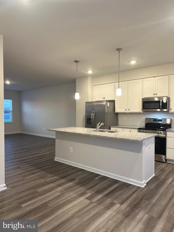 1332 CEDAR VALLEY RD