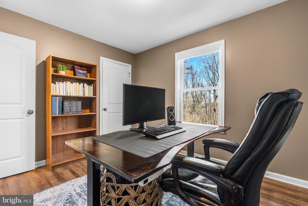 242 WALNUT HILL DRIVE