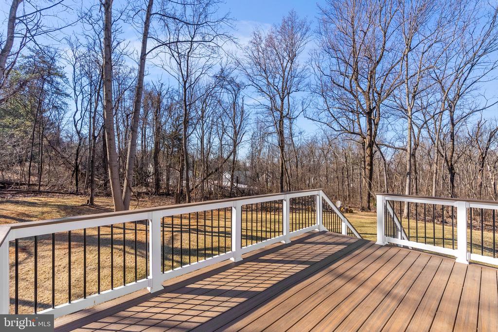 242 WALNUT HILL DRIVE