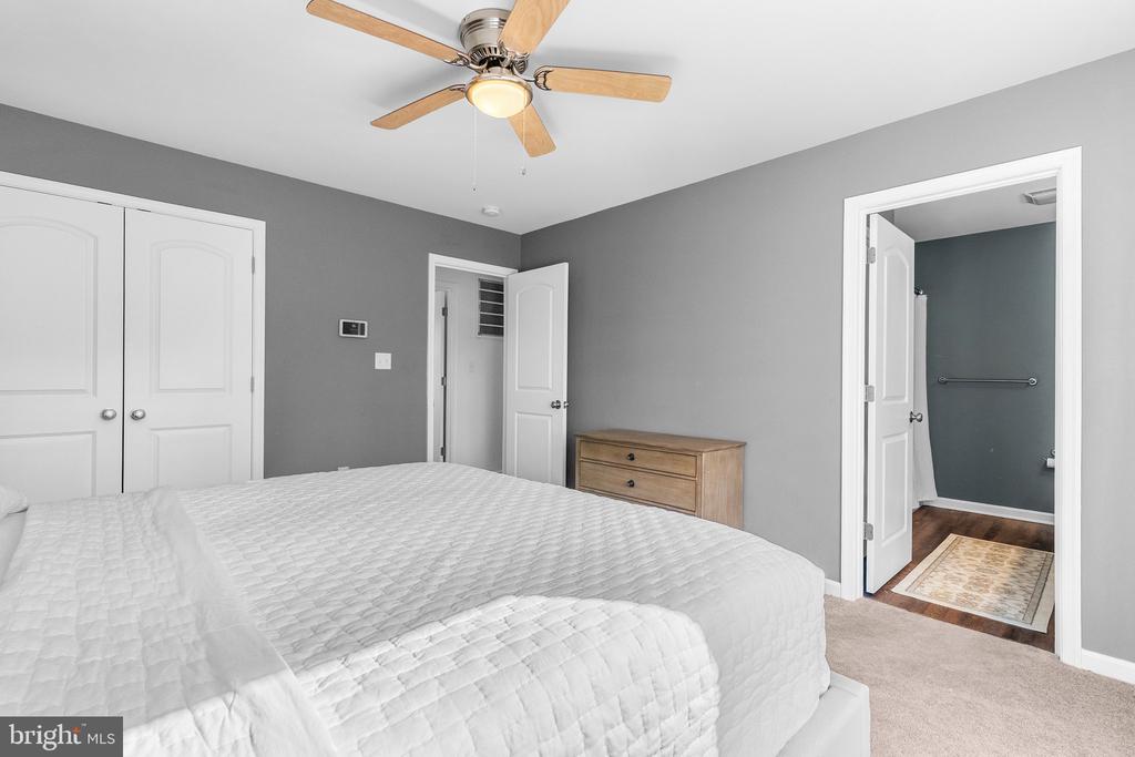 242 WALNUT HILL DRIVE
