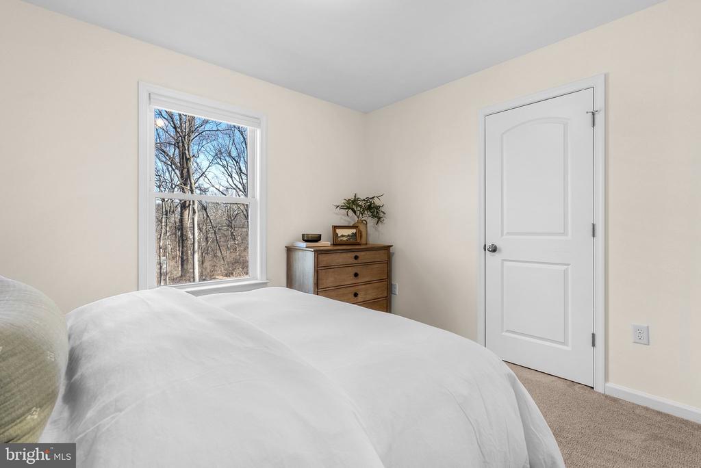242 WALNUT HILL DRIVE