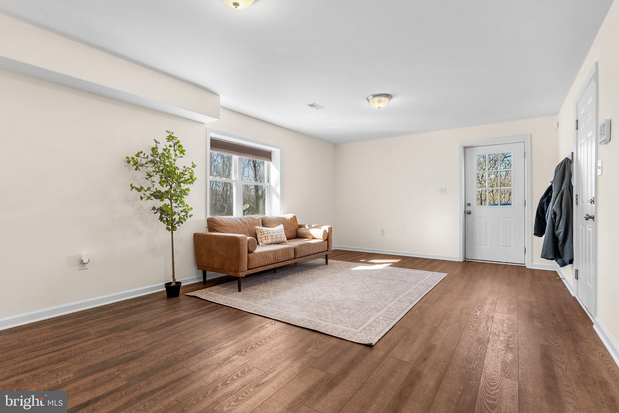 242 WALNUT HILL DRIVE