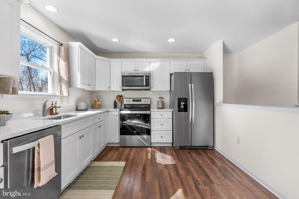 242 WALNUT HILL DRIVE