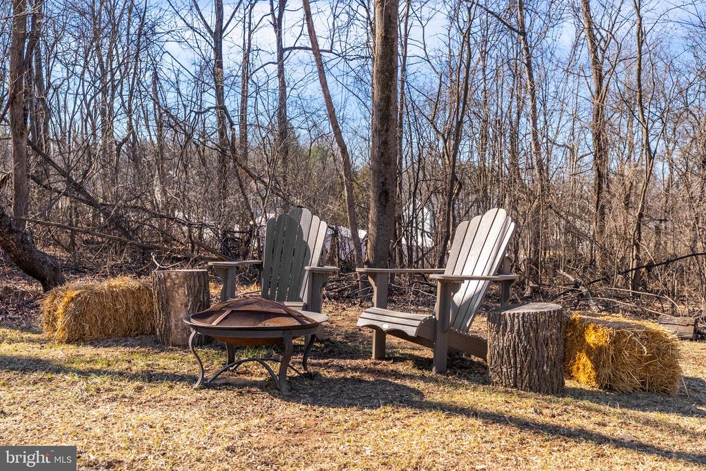 242 WALNUT HILL DRIVE
