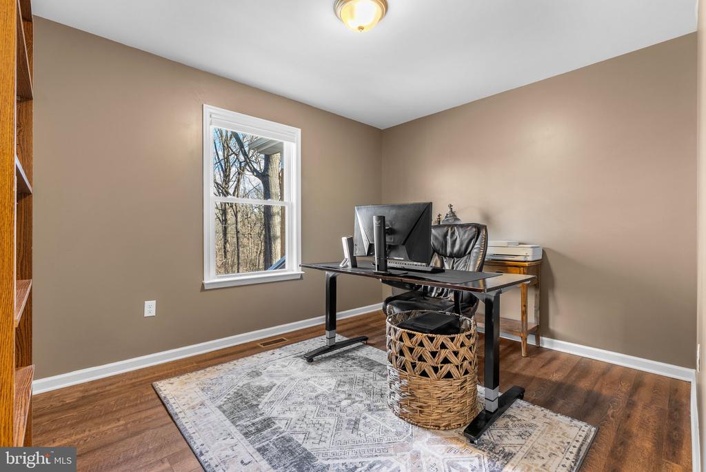 242 WALNUT HILL DRIVE