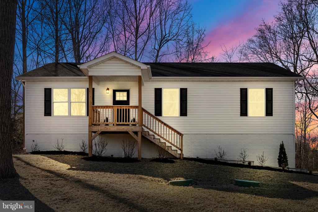 242 WALNUT HILL DRIVE