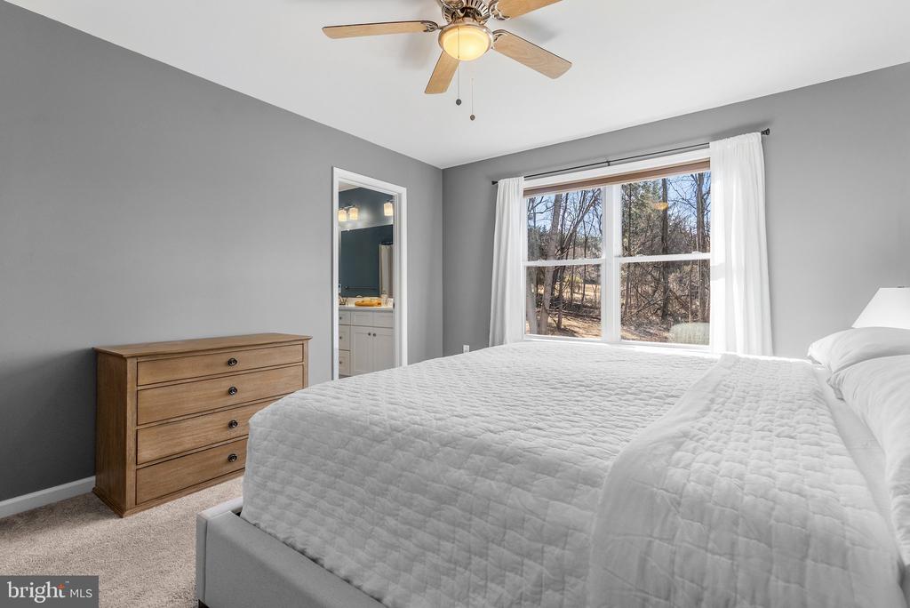 242 WALNUT HILL DRIVE