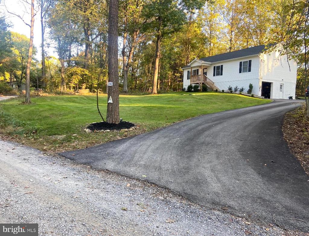 242 WALNUT HILL DRIVE