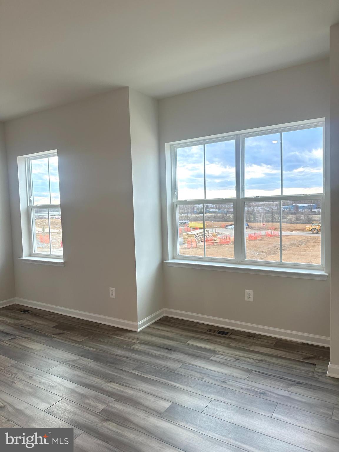 1304 CEDAR VALLEY RD