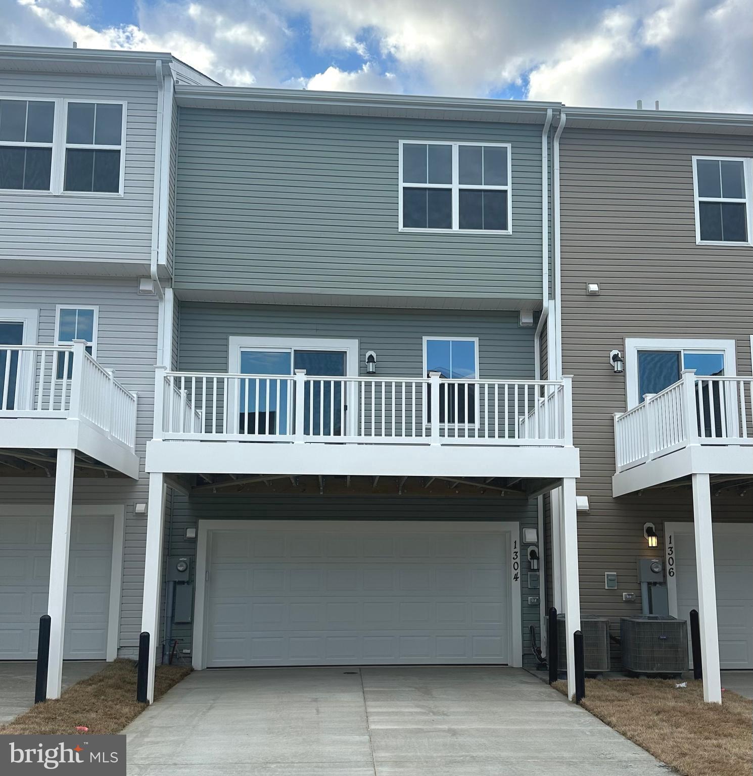 1304 CEDAR VALLEY RD