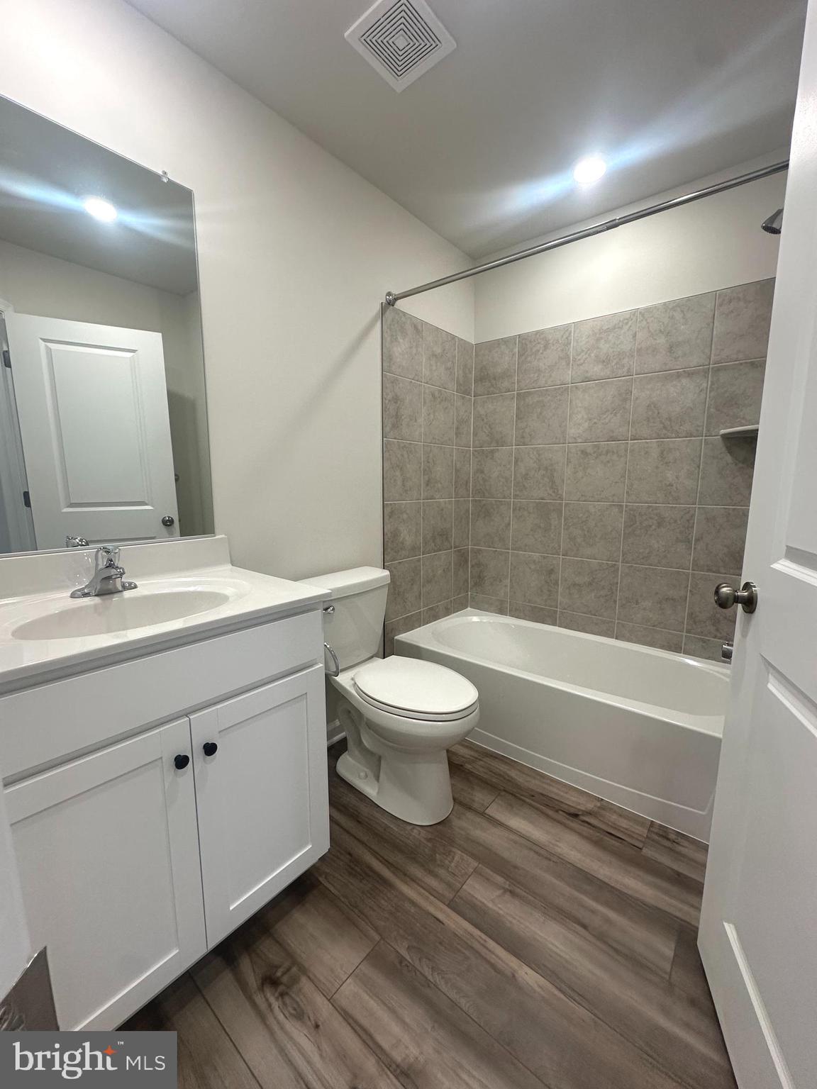 1304 CEDAR VALLEY RD